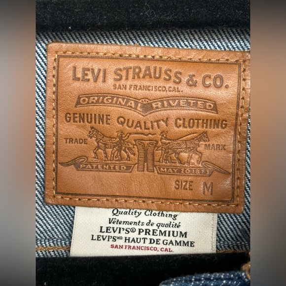 Levi’s Women’s Original Blue Denim Jean Jacket | Size: Medium - Picture 2 of 6